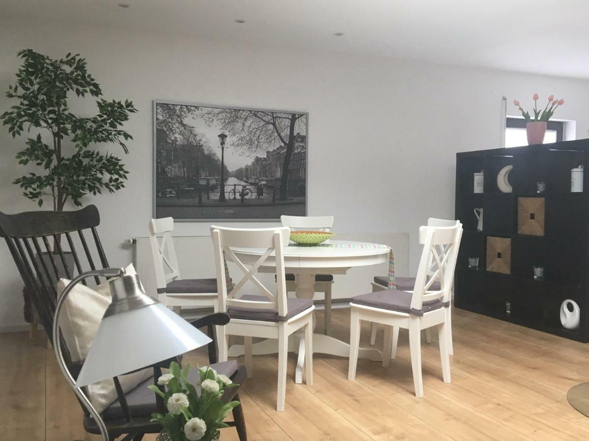 Haiger Ferienwohnung Tulpenweg Mit Kaminofen מראה חיצוני תמונה